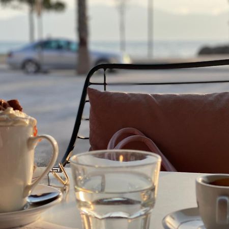 Отель Queen Isabella Premium Влёра Экстерьер фото